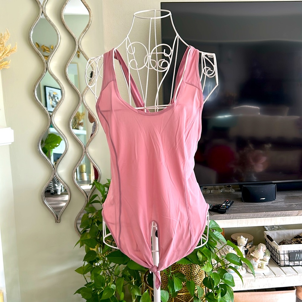 lululemon athletica Mauve Scoop Neck Tank
